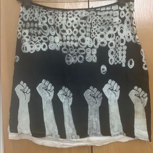 Grey antics powers to the people skirt